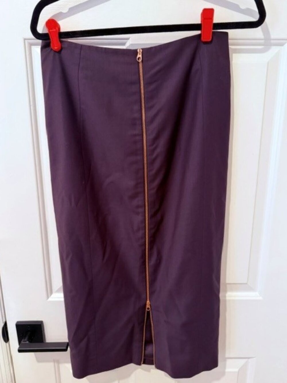 Ted Baker pencil skirt - Rose Gold front zipper. Muted purple / burgendy color.